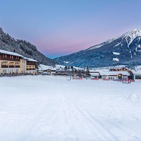 Apparthotel Alpenchalet Neukirchen am Großvenediger Exterior photo