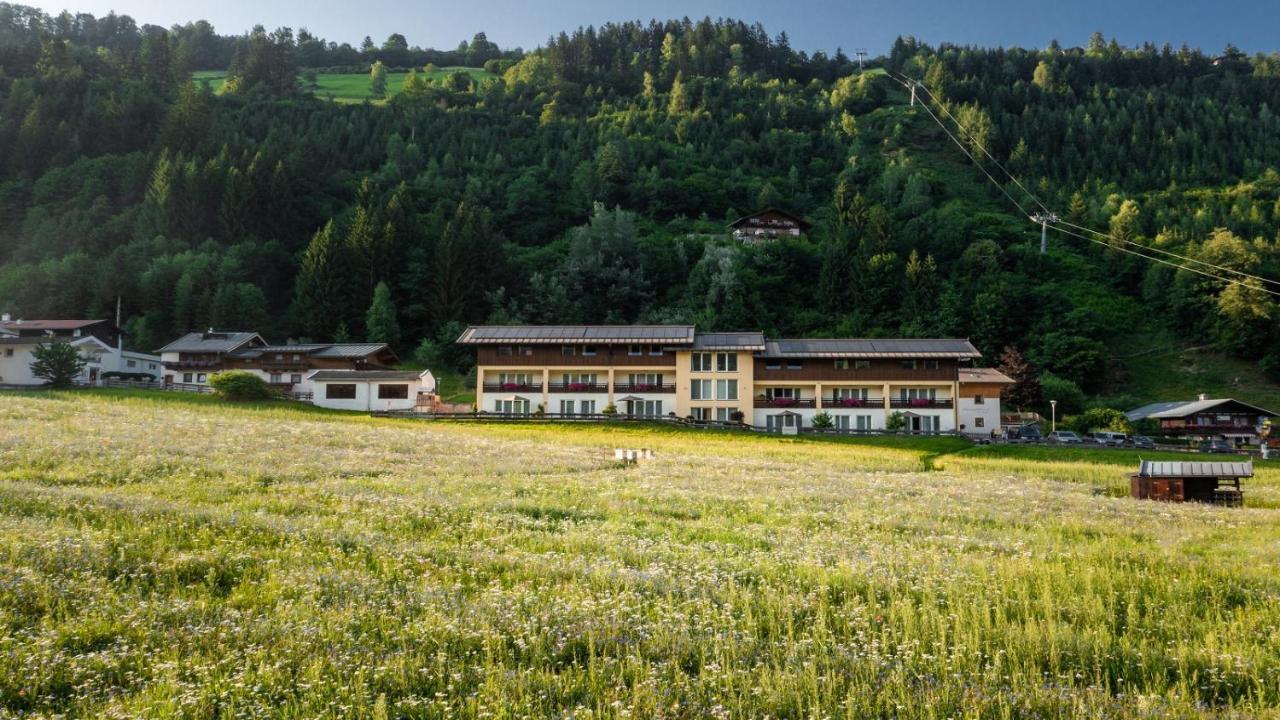 Apparthotel Alpenchalet Neukirchen am Großvenediger Exterior photo